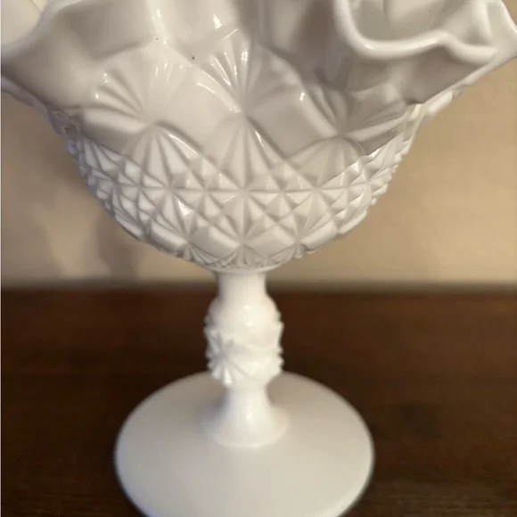 Fenton "Olde Virginia" milk glass compote. - Picture 2 of 6